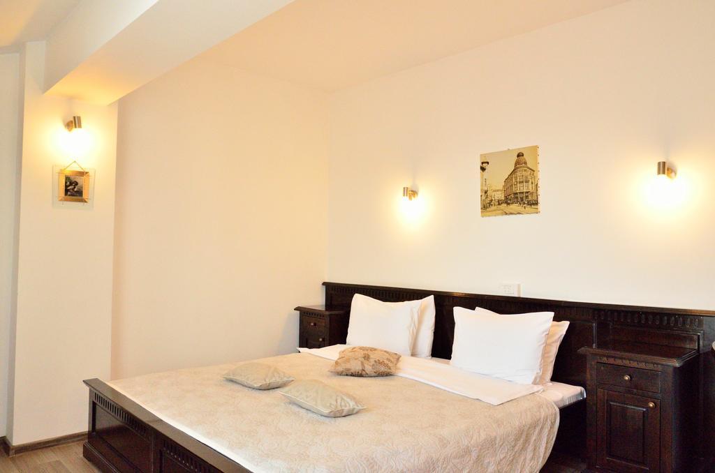 Hotel Belleville Iasi Quarto foto